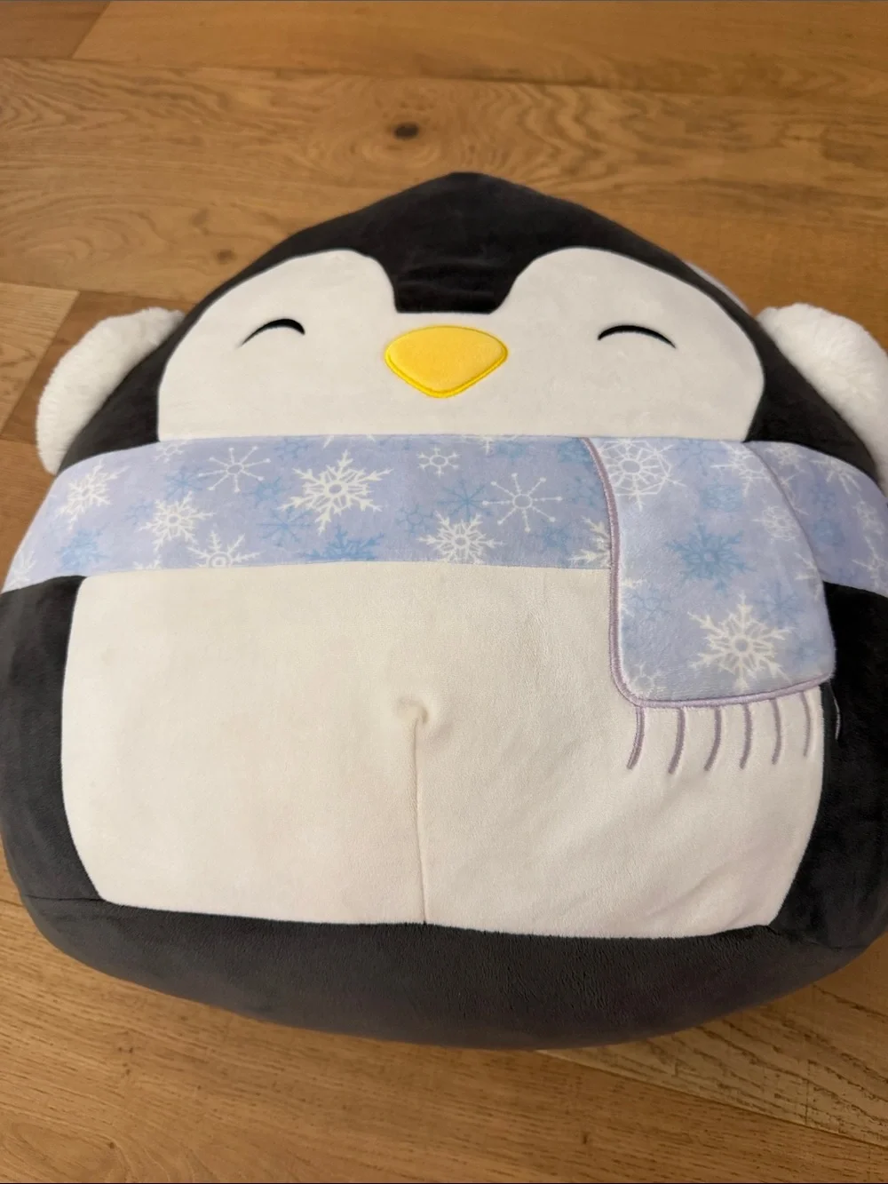 Official Christmas Winter Luna the Penguin Squishmallow
